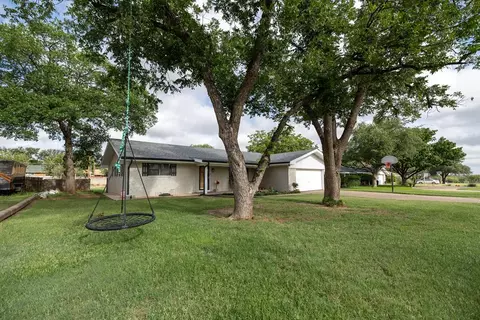 2807 Denison Ave, Snyder, TX 79549