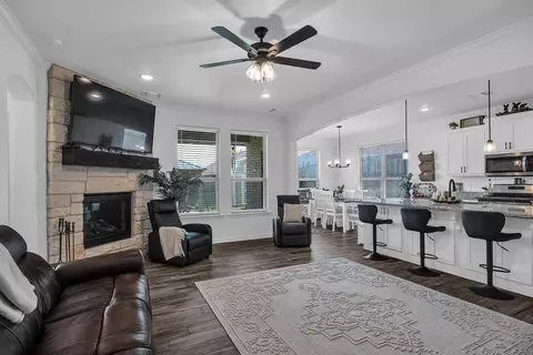 Living - 3414 Fordham Ave, Big Spring, TX 79720 photo 1 of 2