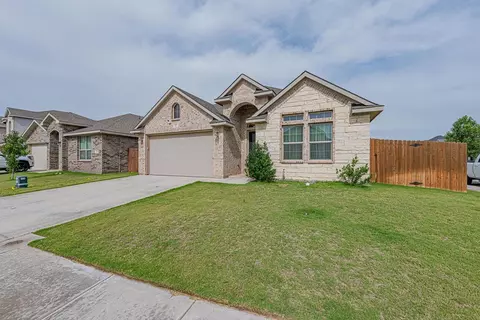 27 La Fauna Dr, Odessa, TX 79765