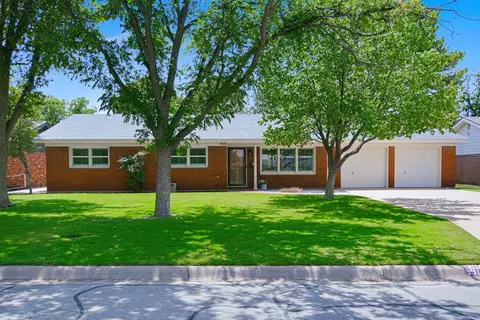 1909 Huntington St, Midland, TX 79705