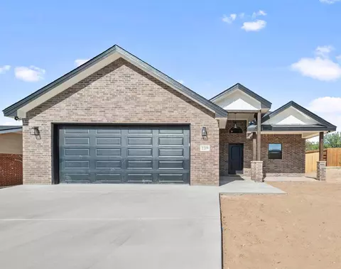 2219 Lynn Dr, Big Spring, TX 79720