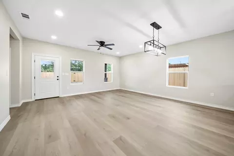 Living - 2219 Lynn Dr, Big Spring, TX 79720 photo 2 of 2