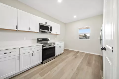 Kitchen - 2219 Lynn Dr, Big Spring, TX 79720 photo 1 of 4