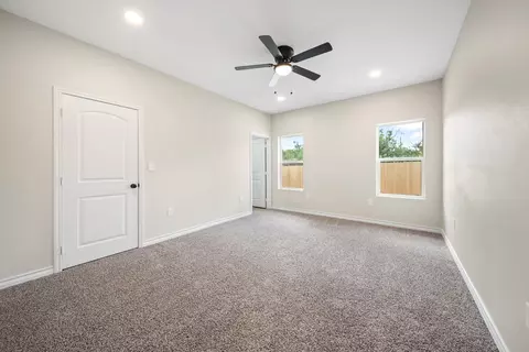 Bedroom - 2219 Lynn Dr, Big Spring, TX 79720 photo 3 of 3