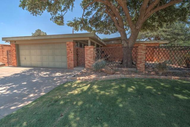 2104 N H St, Midland, TX 79705