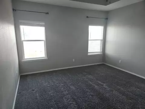 1216 E Pine Ave, Midland, TX 79705 photo 11