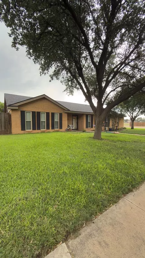 2615 Emerson Dr, Midland, TX 79705