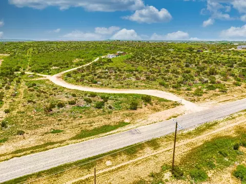 303 Hughes Rd, Big Spring, TX 79720 photo 3