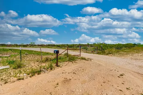 303 Hughes Rd, Big Spring, TX 79720 photo 4