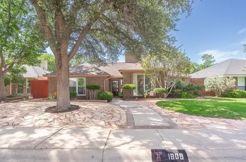 1809 Kensington Ln, Midland, TX 79705