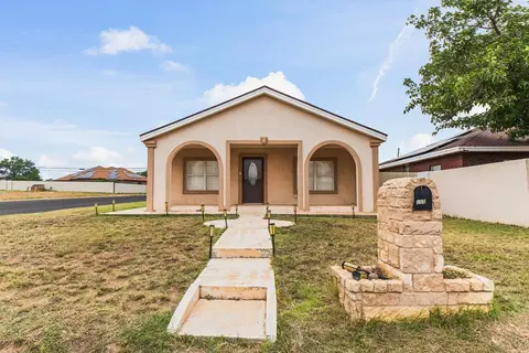 810 SW 1st, Andrews, TX 79714