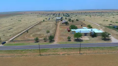 1016 E County Rd, Lamesa, TX 79331 photo 2