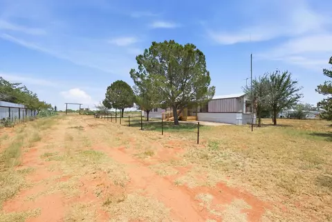 1805 E County Rd 135 #A, Midland, TX 79706