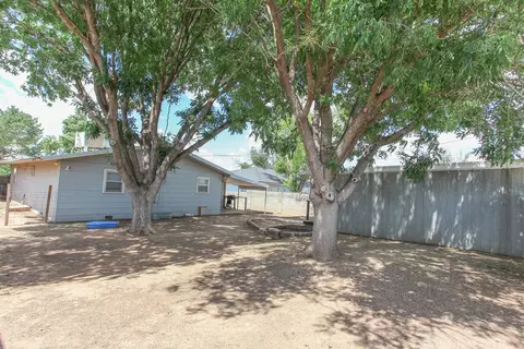 Exterior - 1602 E 17th St, Big Spring, TX 79720 photo 6 of 11