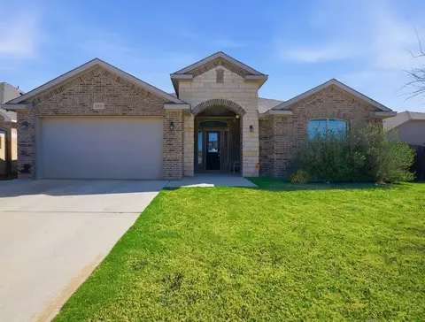 1006 Daisy Rd, Midland, TX 79706