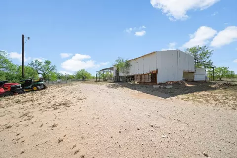 303 Vikki Rd, Big Spring, TX 79720 photo 14