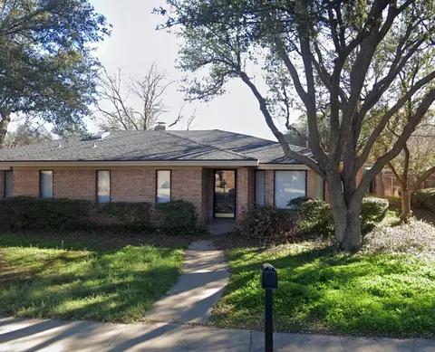 2907 Emerson Pl, Midland, TX 79705