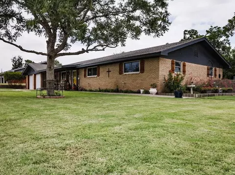 2703 Apache Dr, Big Spring, TX 79720 photo 6
