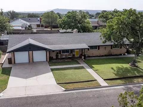 2703 Apache Dr, Big Spring, TX 79720 photo 1