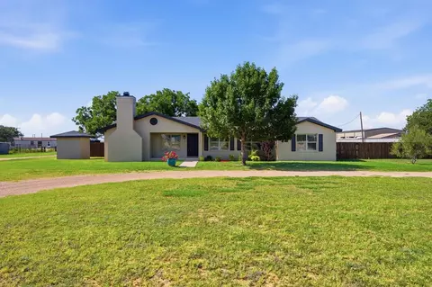 1101 E County Rd 120, Midland, TX 79706