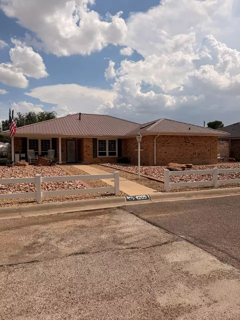 4205 Merrill Dr, Midland, TX 79707
