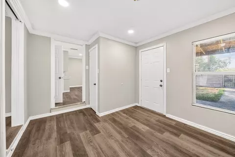 Entry Way - 1507 E 11th Pl, Big Spring, TX 79720 photo 1 of 4