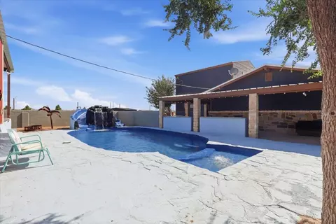 Exterior - 6714 E County Rd 110, Midland, TX 79706 photo 14 of 27