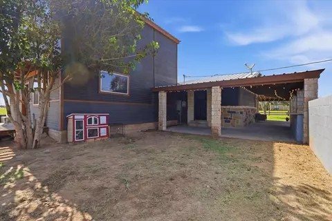 Exterior - 6714 E County Rd 110, Midland, TX 79706 photo 21 of 27