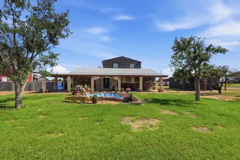 Exterior - 6714 E County Rd 110, Midland, TX 79706 photo 10 of 27