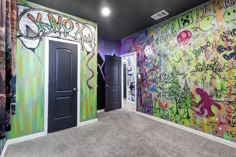 Entry Way - 6714 E County Rd 110, Midland, TX 79706 photo 8 of 8