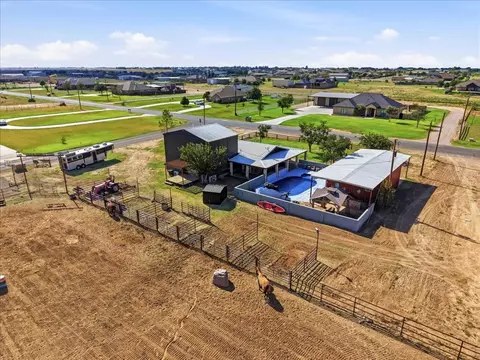 View/Area - 6714 E County Rd 110, Midland, TX 79706 photo 4 of 10