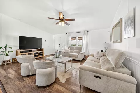 Living - 904 Brian Rd, Big Spring, TX 79720 photo 3 of 3