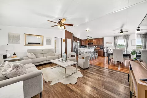 Living - 904 Brian Rd, Big Spring, TX 79720 photo 1 of 3