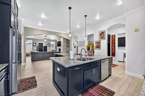 Kitchen - 5707 Delaney, Midland, TX 79707 photo 5 of 10