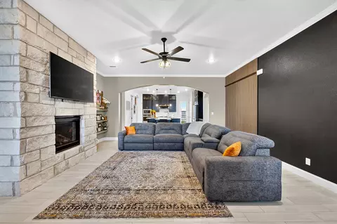 Living - 5707 Delaney, Midland, TX 79707 photo 1 of 4