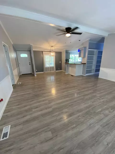 Living - 202 E Robinson Rd, Big Spring, TX 79720 photo 2 of 2