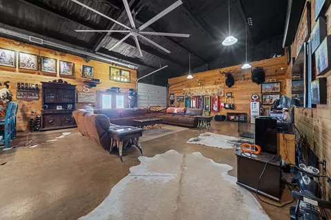 Living - 108 Clay Rd, Big Spring, TX 79720 photo 1 of 3