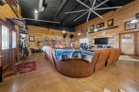 Living - 108 Clay Rd, Big Spring, TX 79720 photo 2 of 3