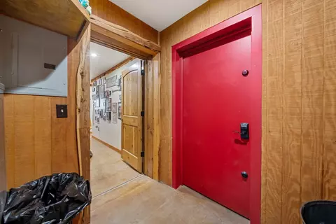 Entry Way - 108 Clay Rd, Big Spring, TX 79720 photo 3 of 5