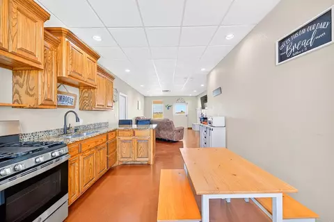 Kitchen - 12107 E County Rd 89, Midland, TX 79706 photo 2 of 5