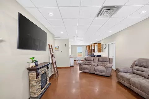 Living - 12107 E County Rd 89, Midland, TX 79706 photo 1 of 2