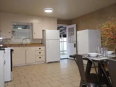 Kitchen - 607 E 15th St, Big Spring, TX 79720 photo 4 of 5