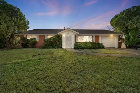 2512 Lynn Dr, Big Spring, TX 79720