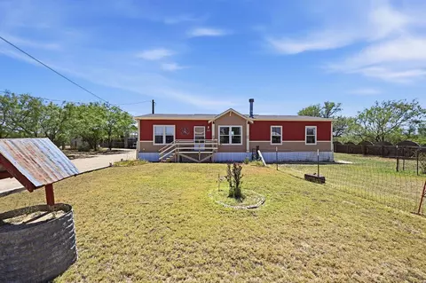1427 College Ave, Colorado City, TX 79512