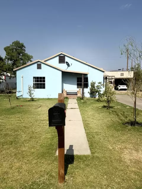 416 S Plum Ave, Pecos, TX 79772