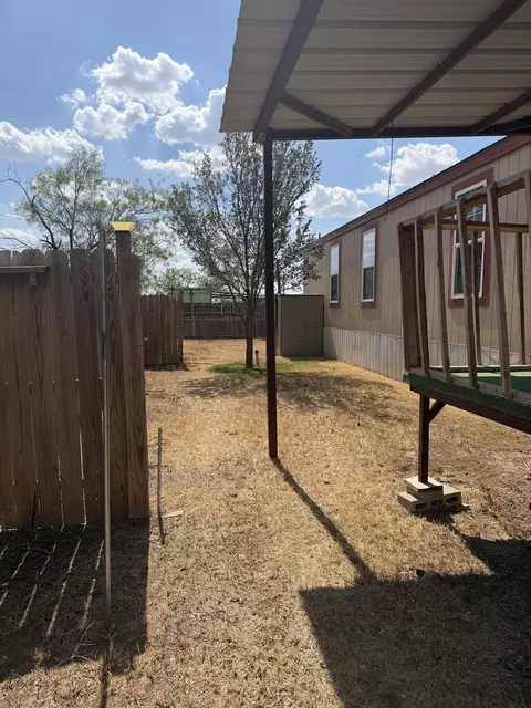 Exterior - 200 S St Peter, Stanton, TX 79782 photo 1 of 5