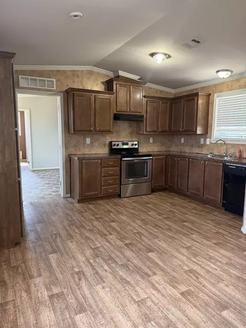 Kitchen - 200 S St Peter, Stanton, TX 79782 photo 1 of 2