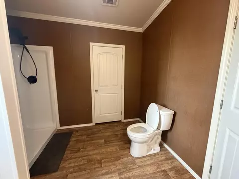 Bath - 200 S St Peter, Stanton, TX 79782 photo 4 of 5