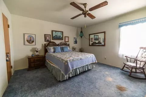 Bedroom - 2301 40th St, Snyder, TX 79549 photo 2 of 2