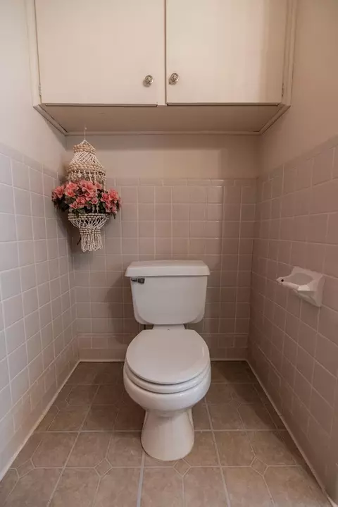 Bath - 2301 40th St, Snyder, TX 79549 photo 1 of 5